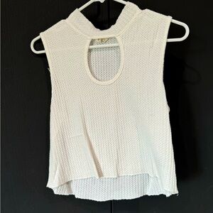 POL knitted keyhole white tank top - size M